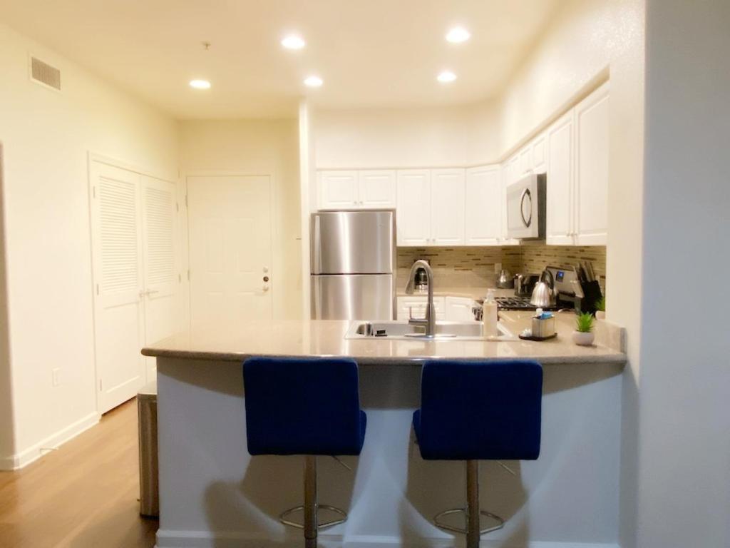 Apartment Luxury Avenue San Diego