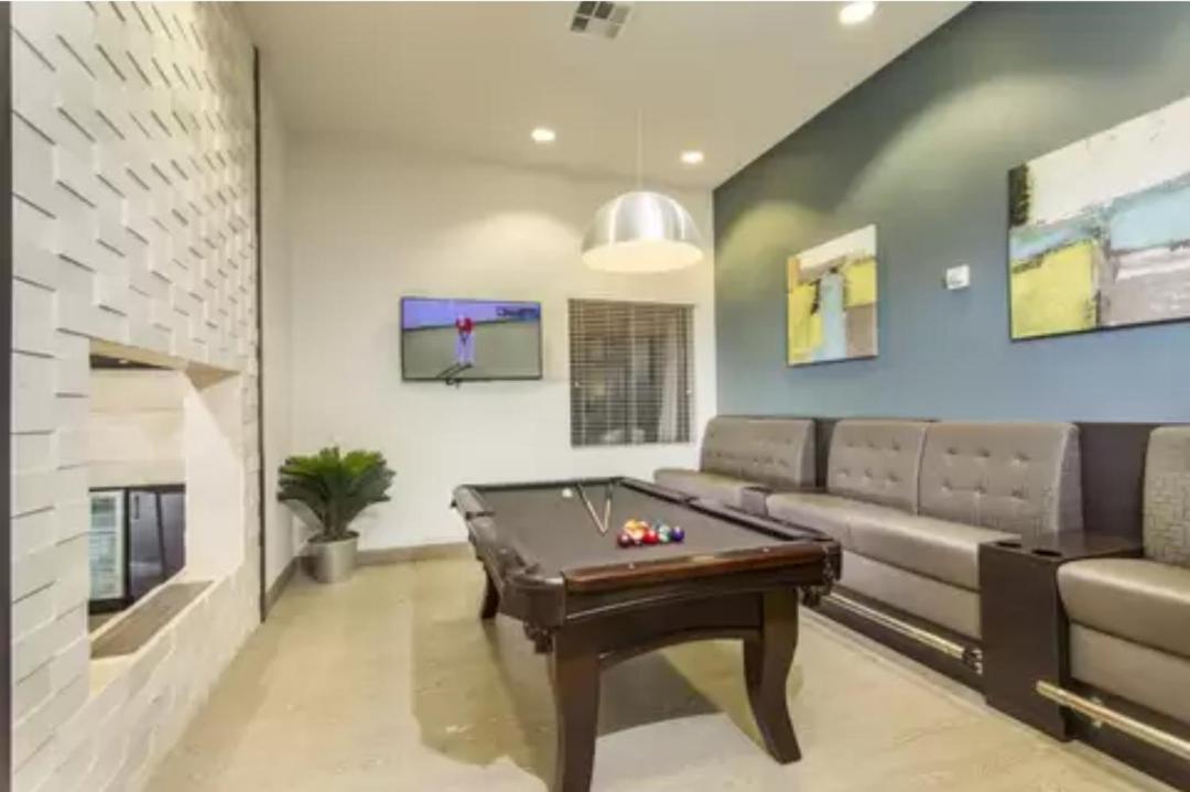 Luxury Avenue Apartment