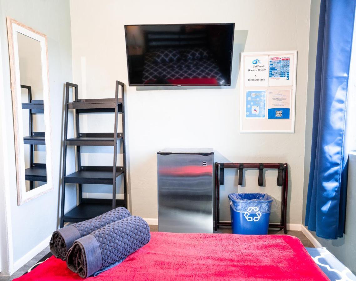 California Dreams - Ocean Hostel