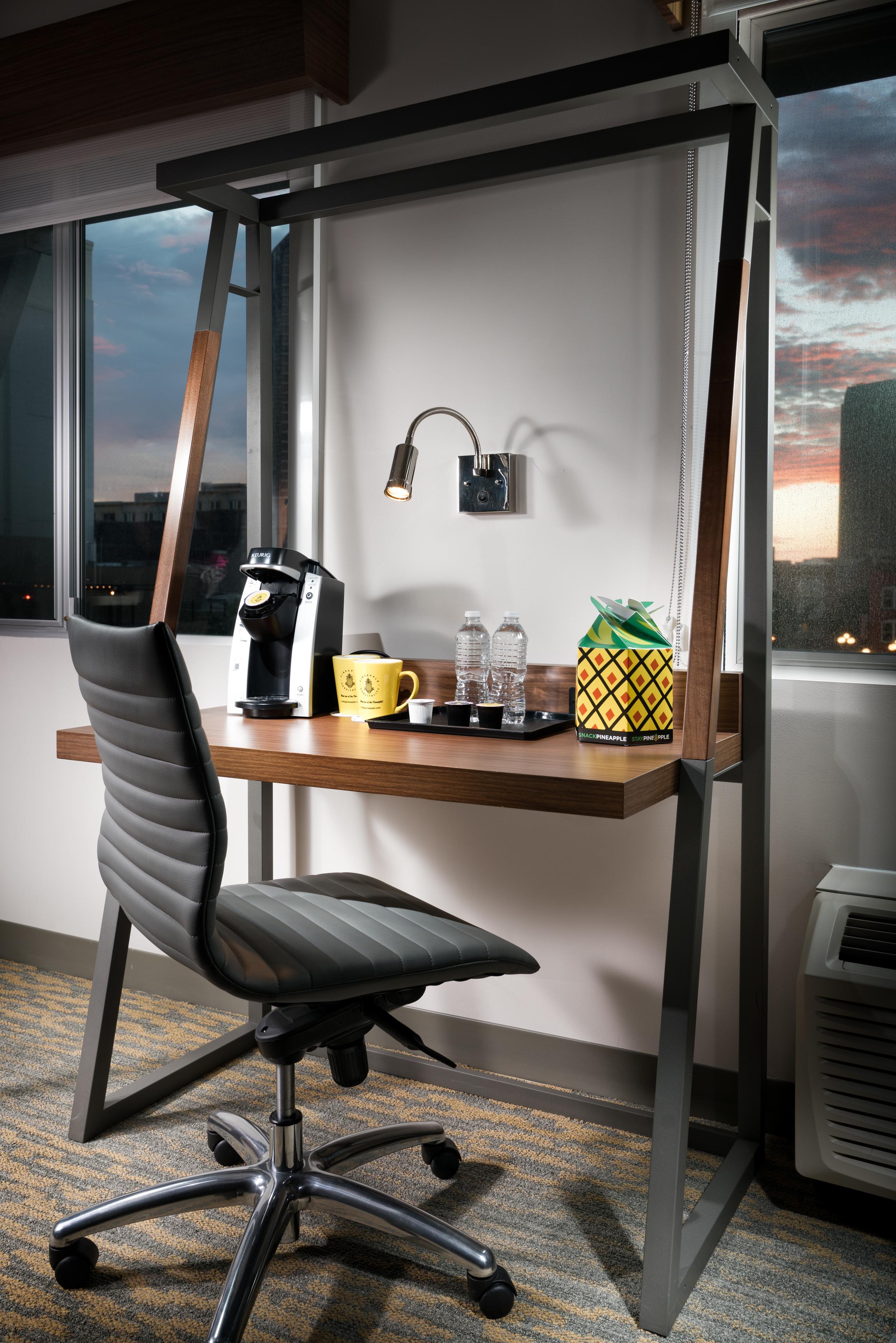 Hotel Staypineapple, Hotel Z, Gaslamp San Diego 3*