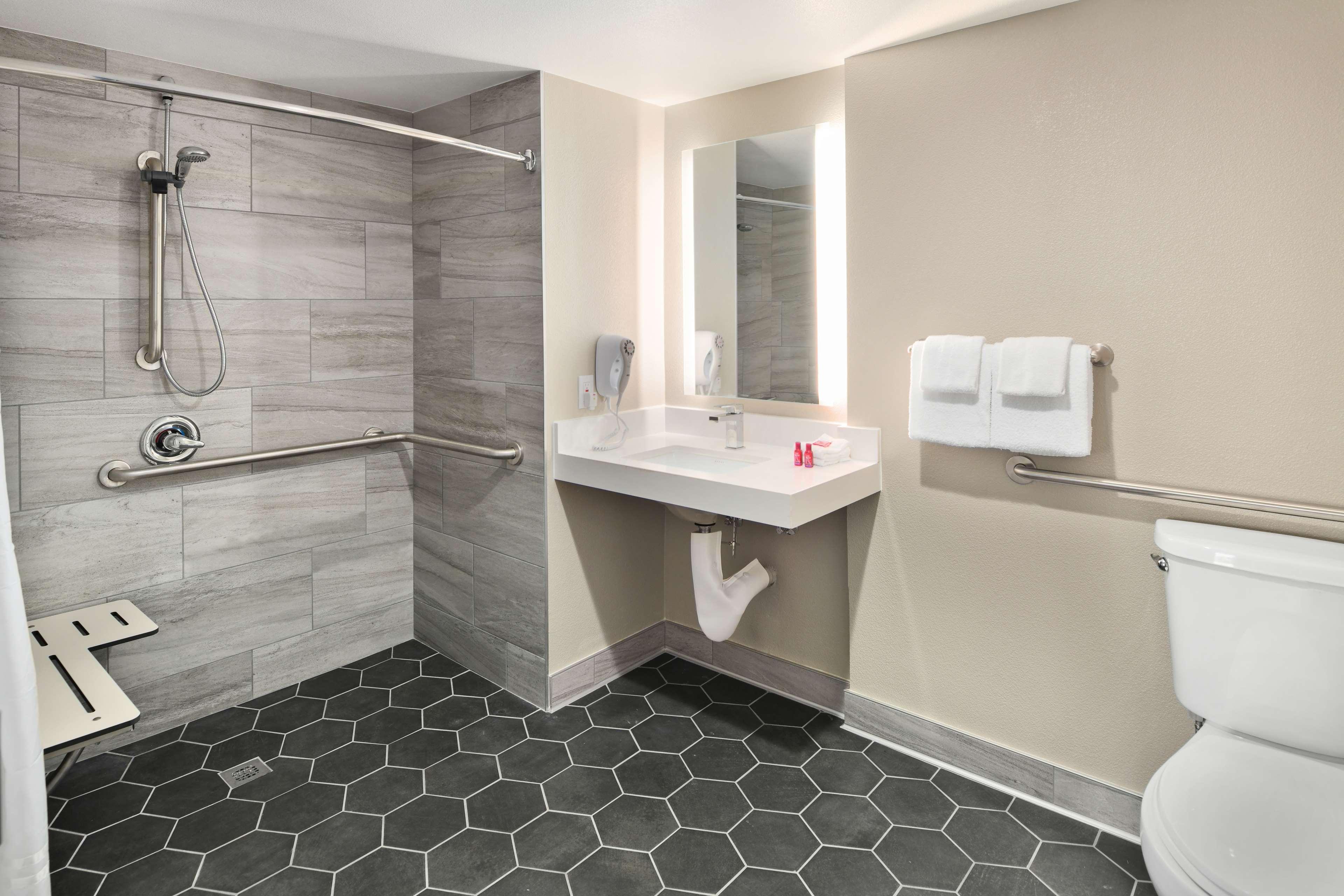 Hotel Surestay By Western Pacific San Diego