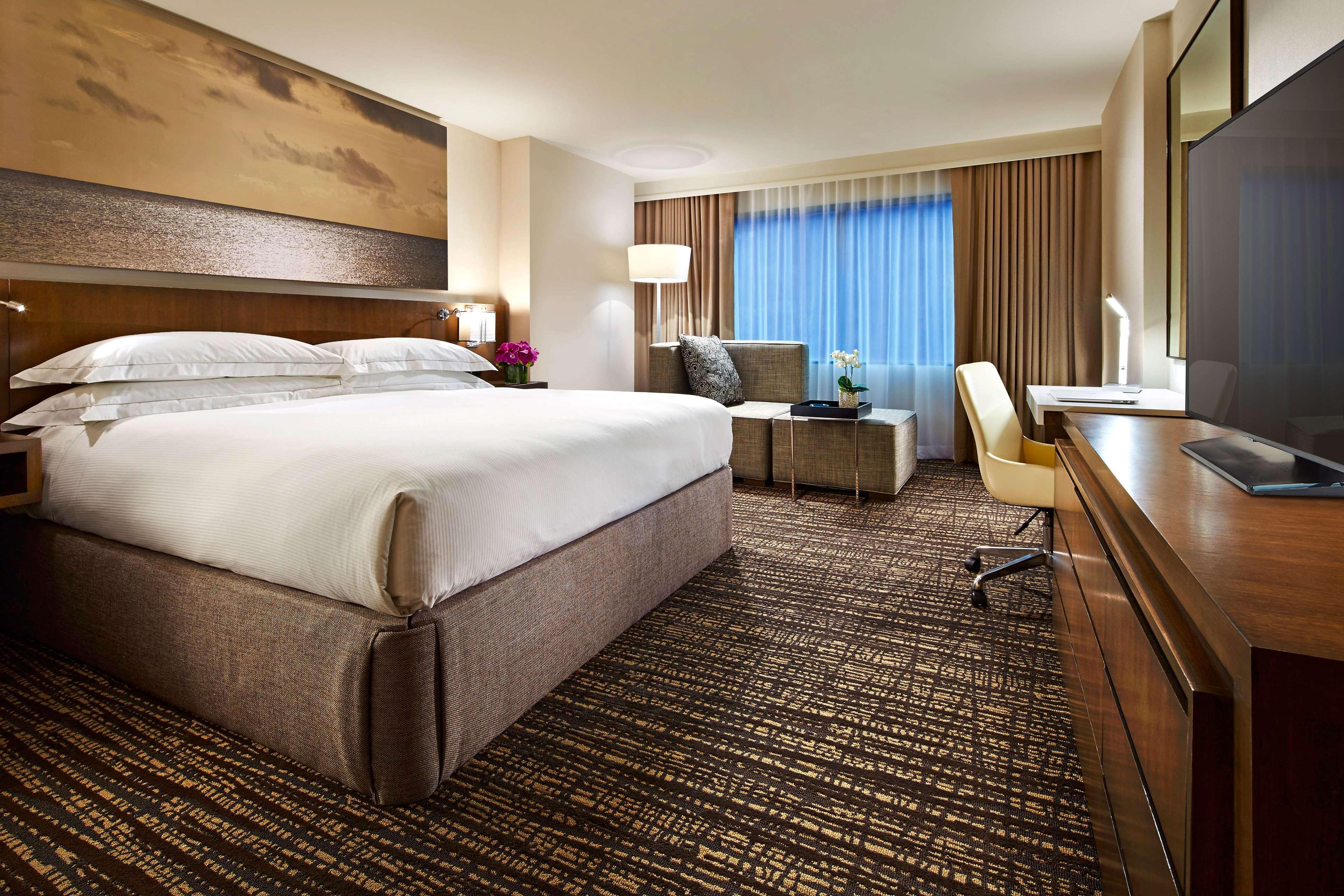 Hilton Mission Valley 4*
