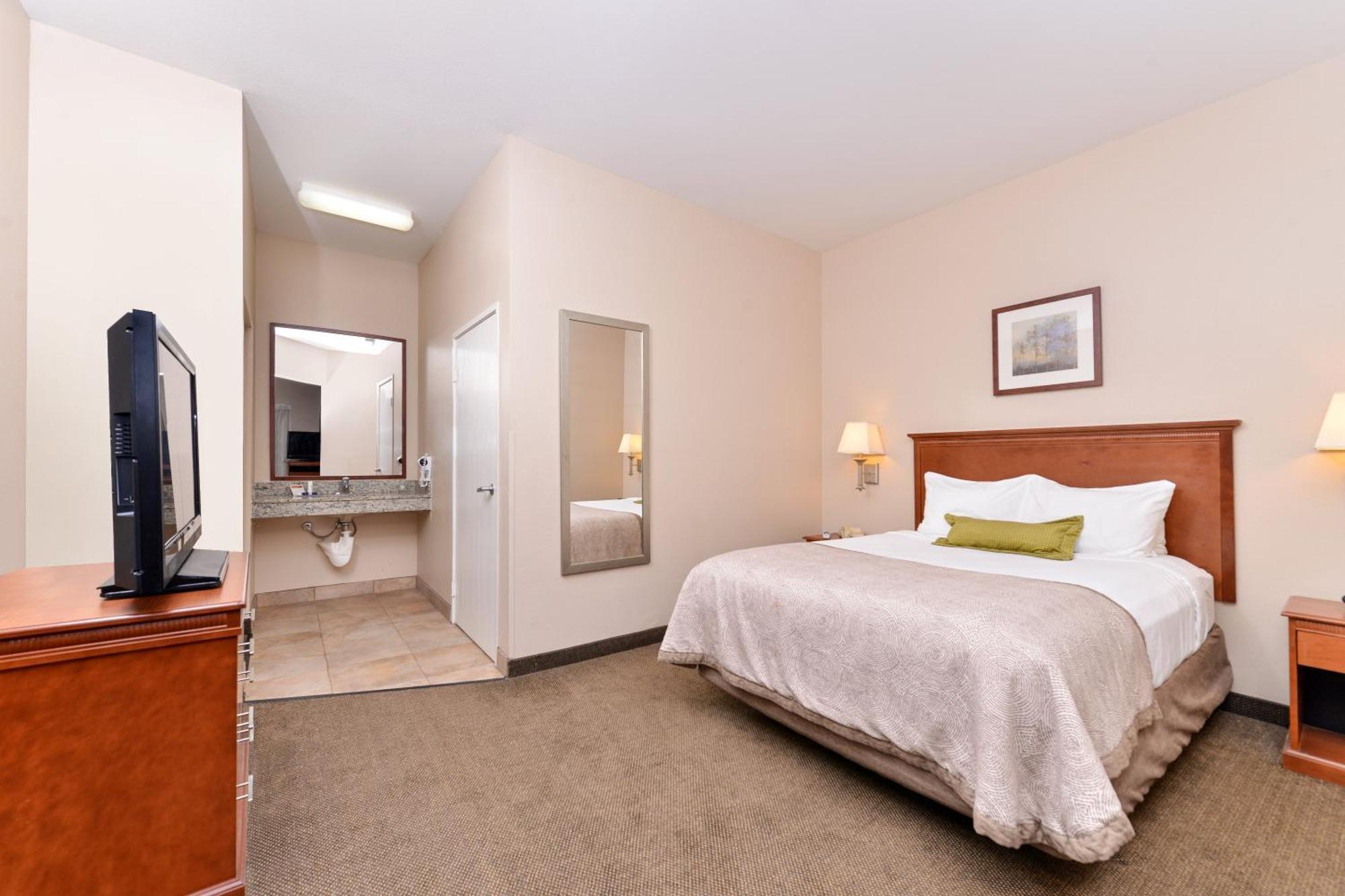 Candlewood By Ihg Hotel 2*
