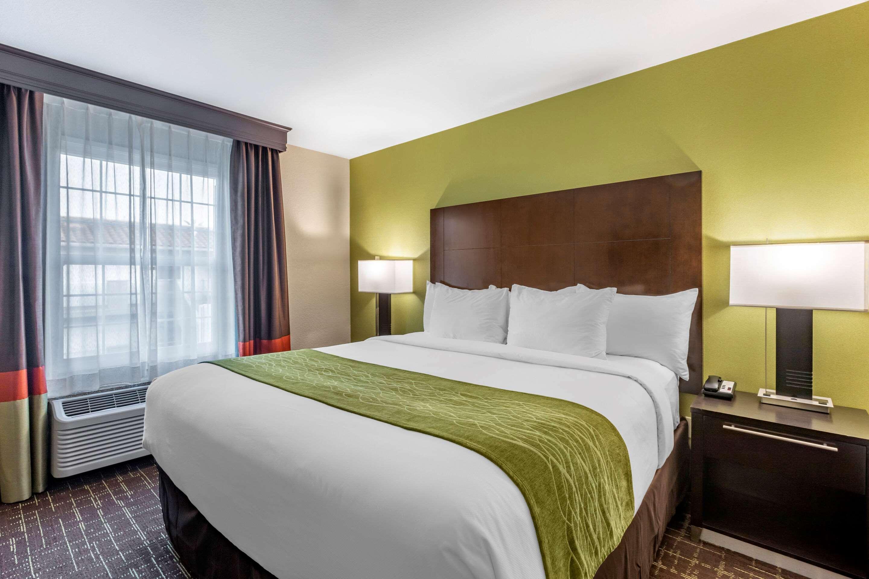 Comfort Old Town Inn