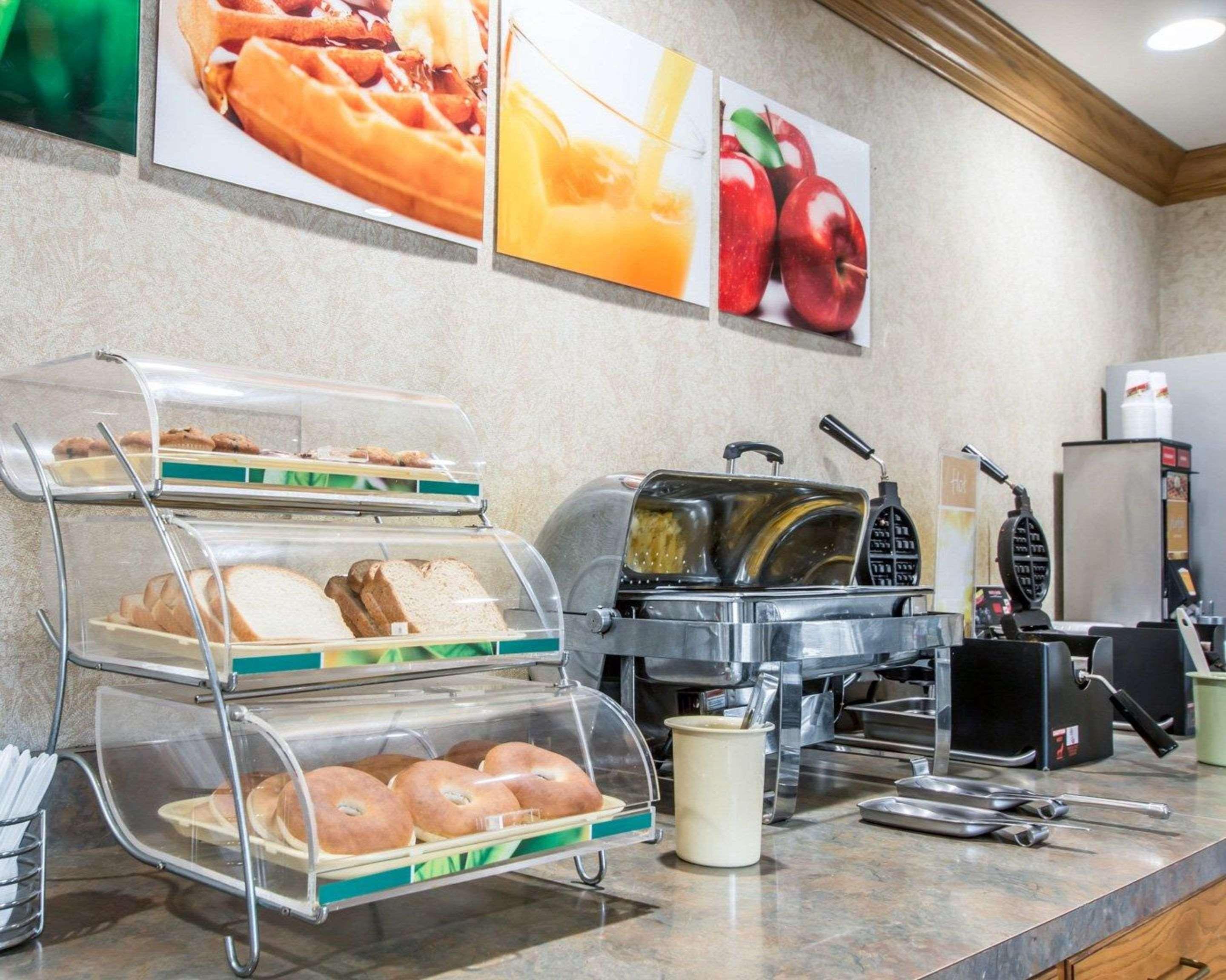 Hotel Quality Otay Mesa 3*