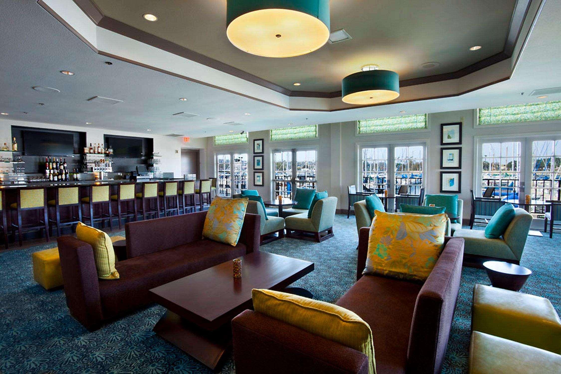 Hotel Hilton Airport/harbor Island 3*