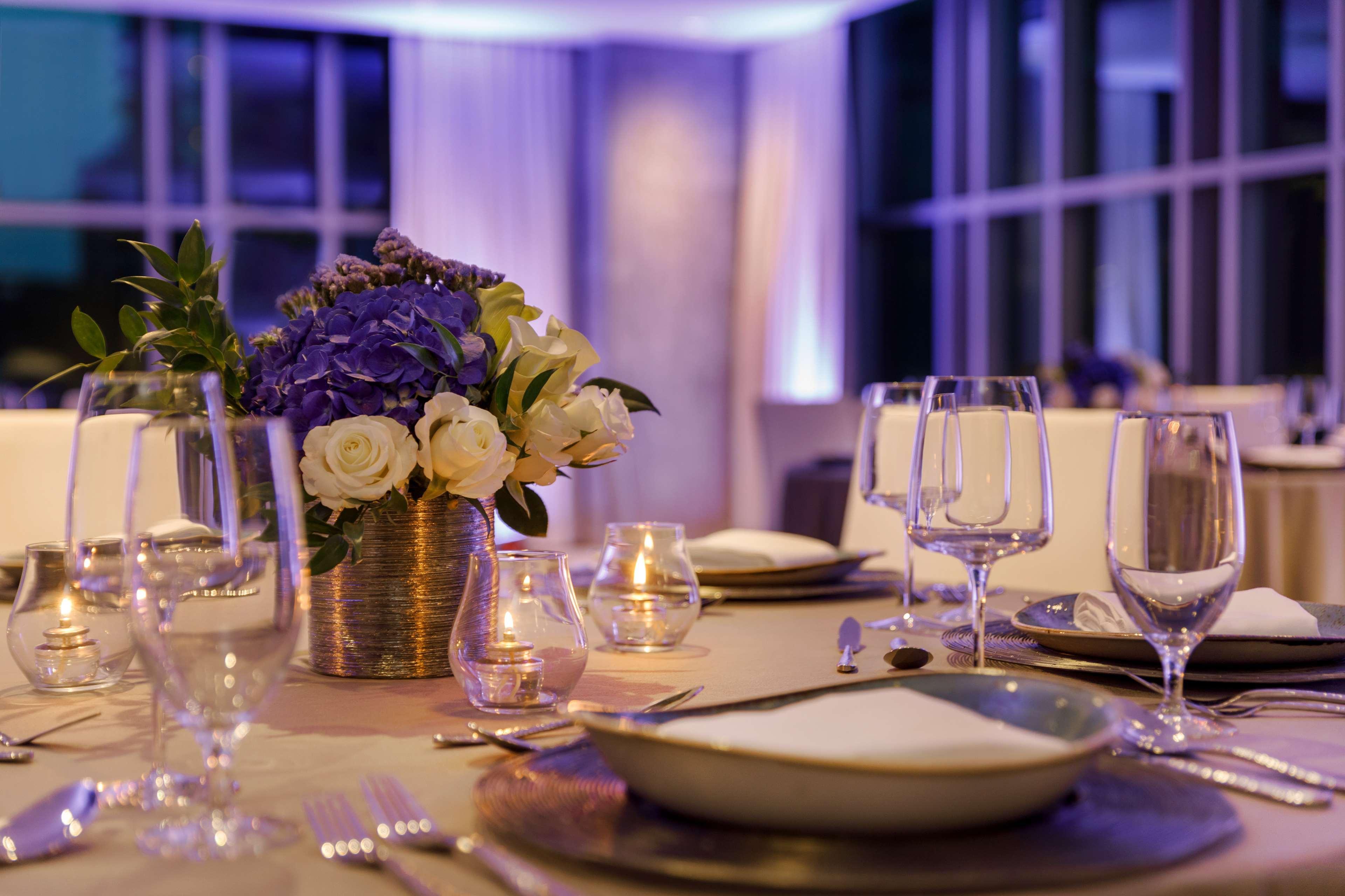Hotel Carte Downtown, Curio Collection By Hilton 4*