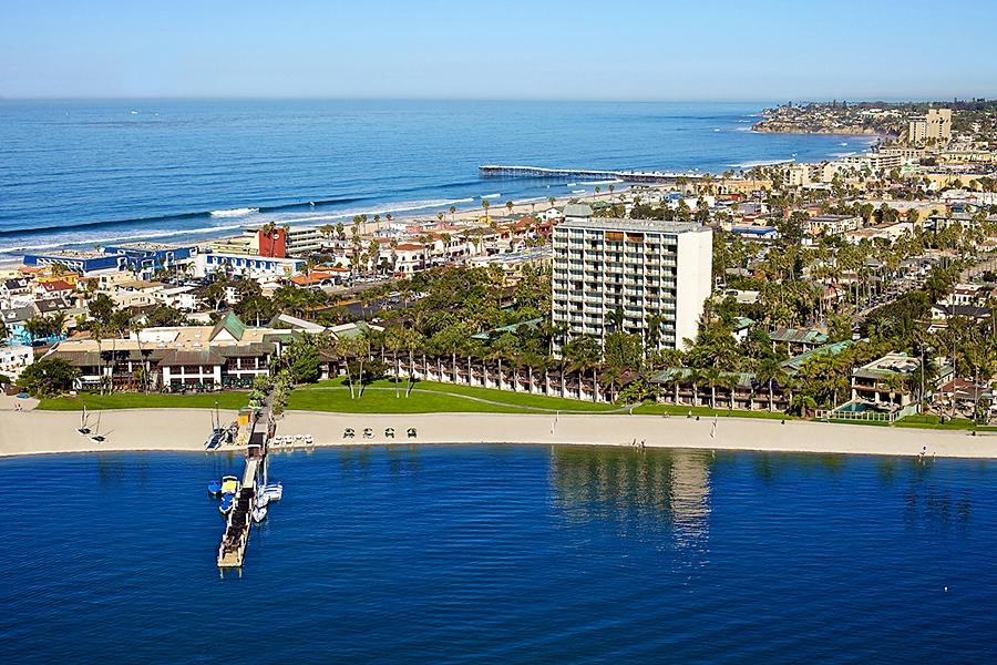 Catamaran And Hotel San Diego