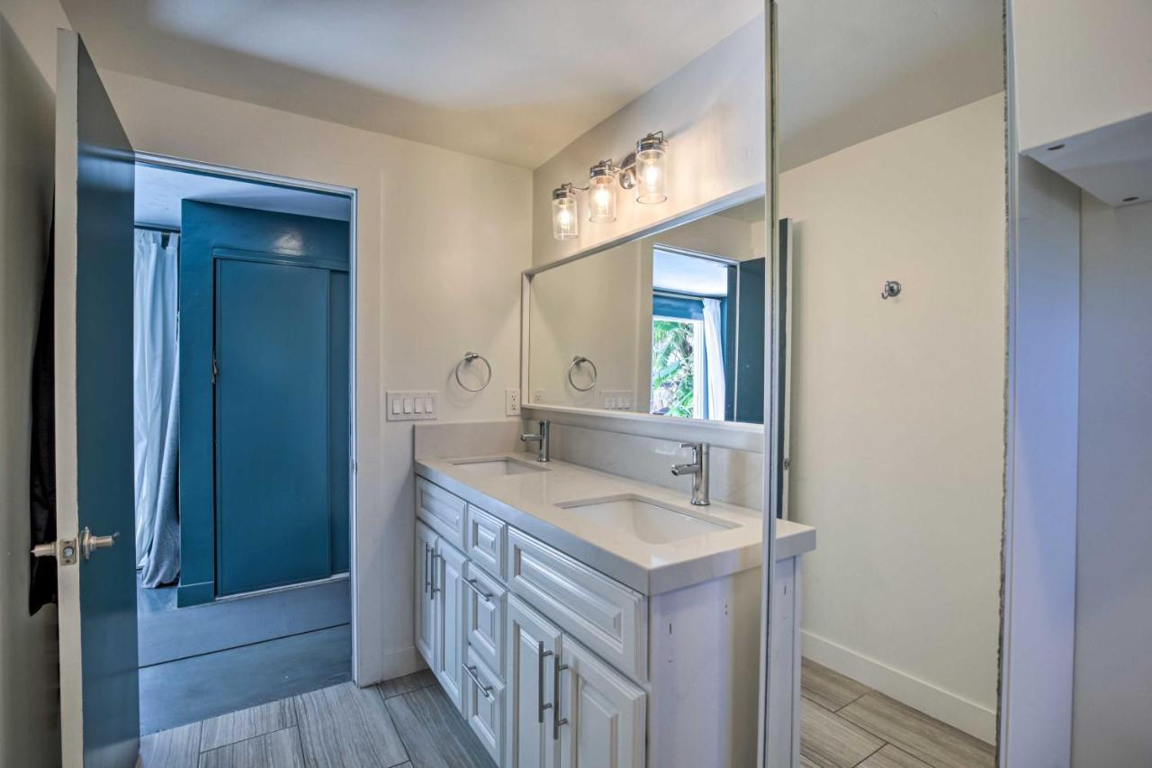 Holiday home Gem With Private Hot Tub, Close To Dtwn! *