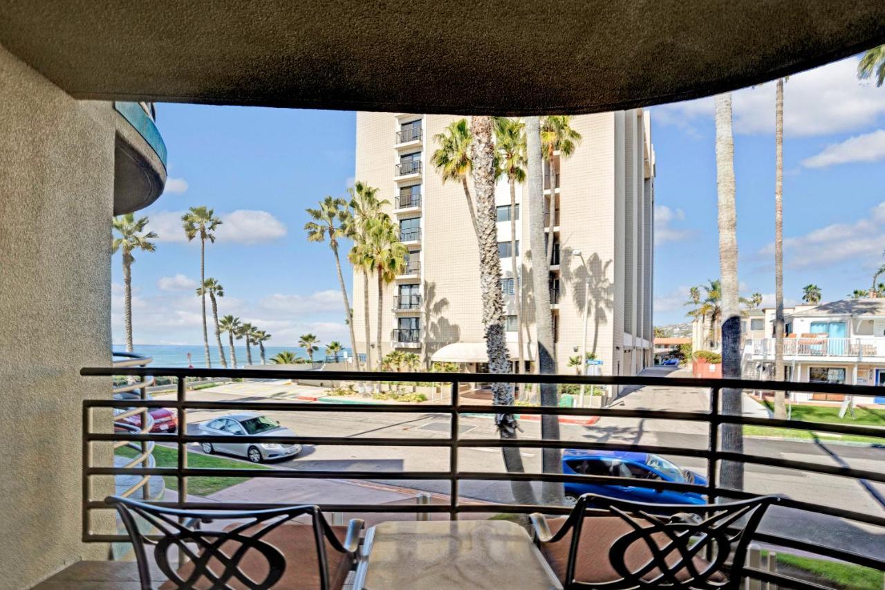 Pacific Terrace Hotel