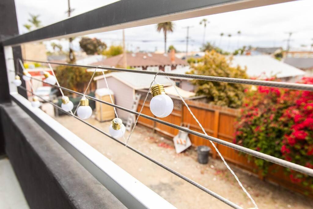 Apartment Professionals-restaurants-fastwifi-a C-desk- Pets *