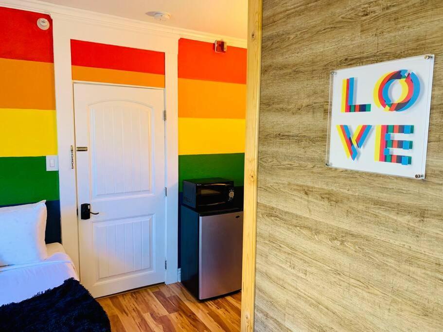 Love-themed Studio For Two Downtown! Perfect To Experience The City! San Diego