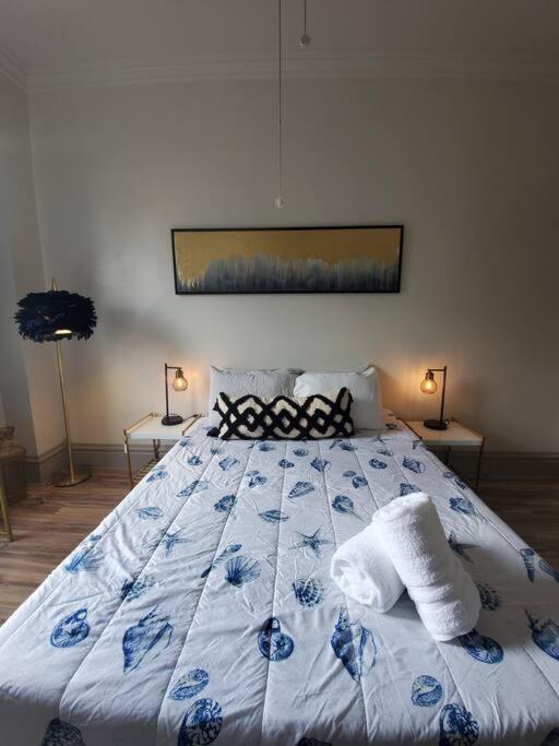 Apartment Industrial And Modern Studio For Two Gaslamp District! Perfectly Located Near Downtown! Your Away From Home! San Diego