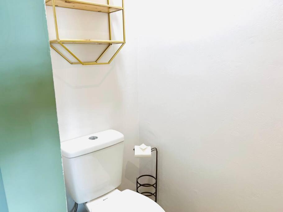 Charming And Cozy Studio Gaslamp! Perfectly Located In Downtown! *