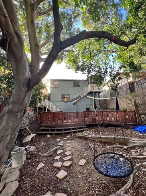 Lower Duplex, Huge Yard, Fenced San Diego