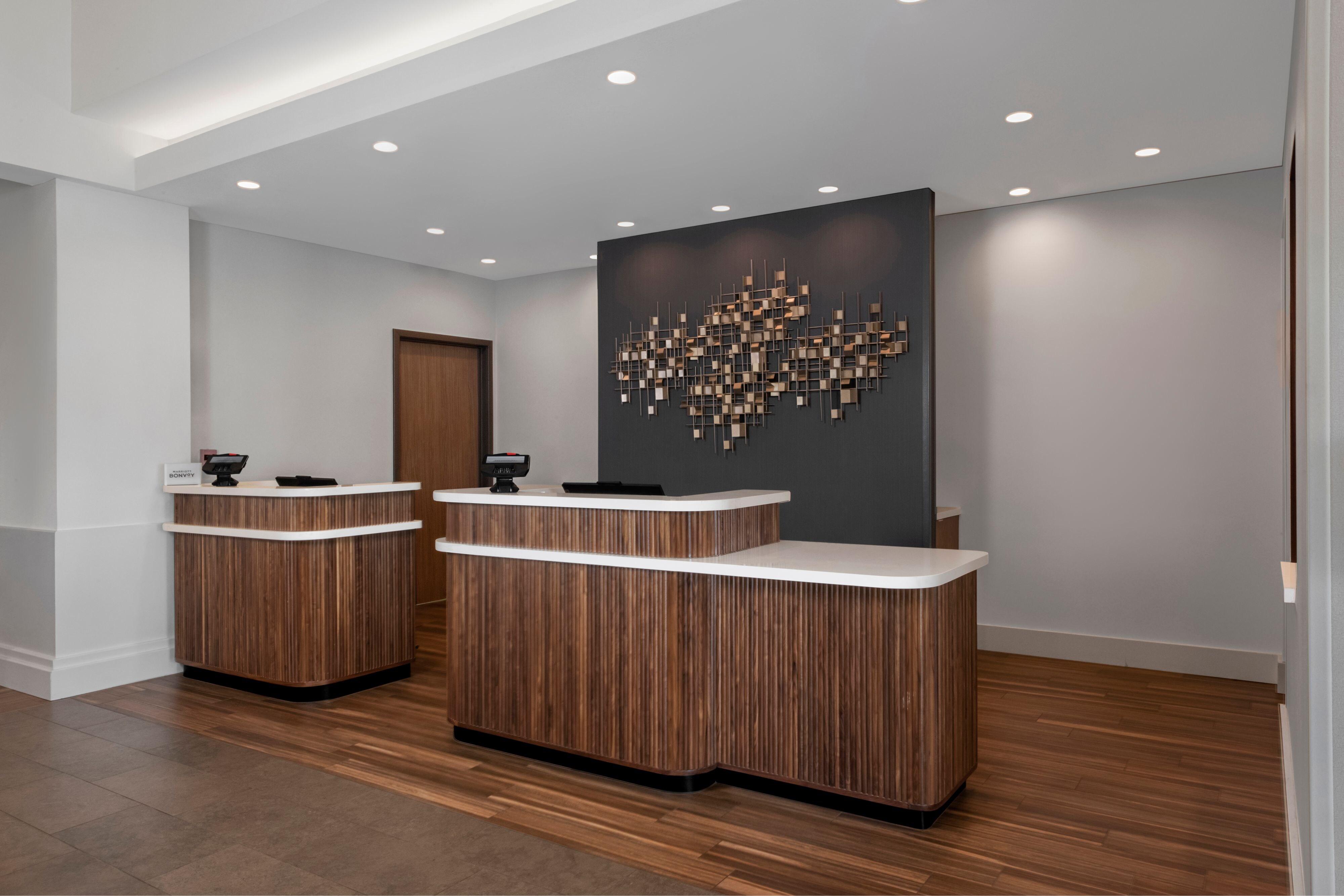 Hotel Courtyard By Marriott Miramar 3*