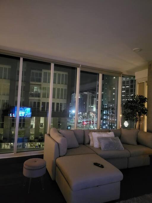 Apartment Heart Of San Diego- Petco Park *
