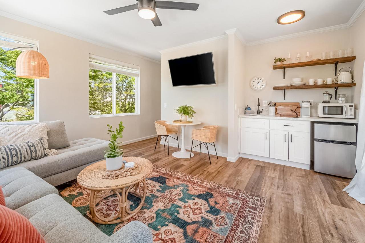 Downtown Beauty - Unit B Holiday home *