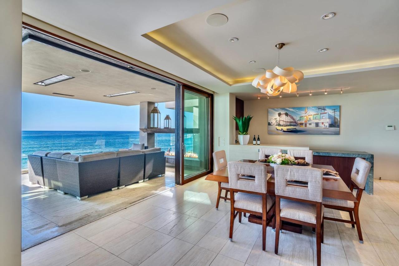 Holiday home Luxury Beachfront With Hot Tub & Ocean Views *