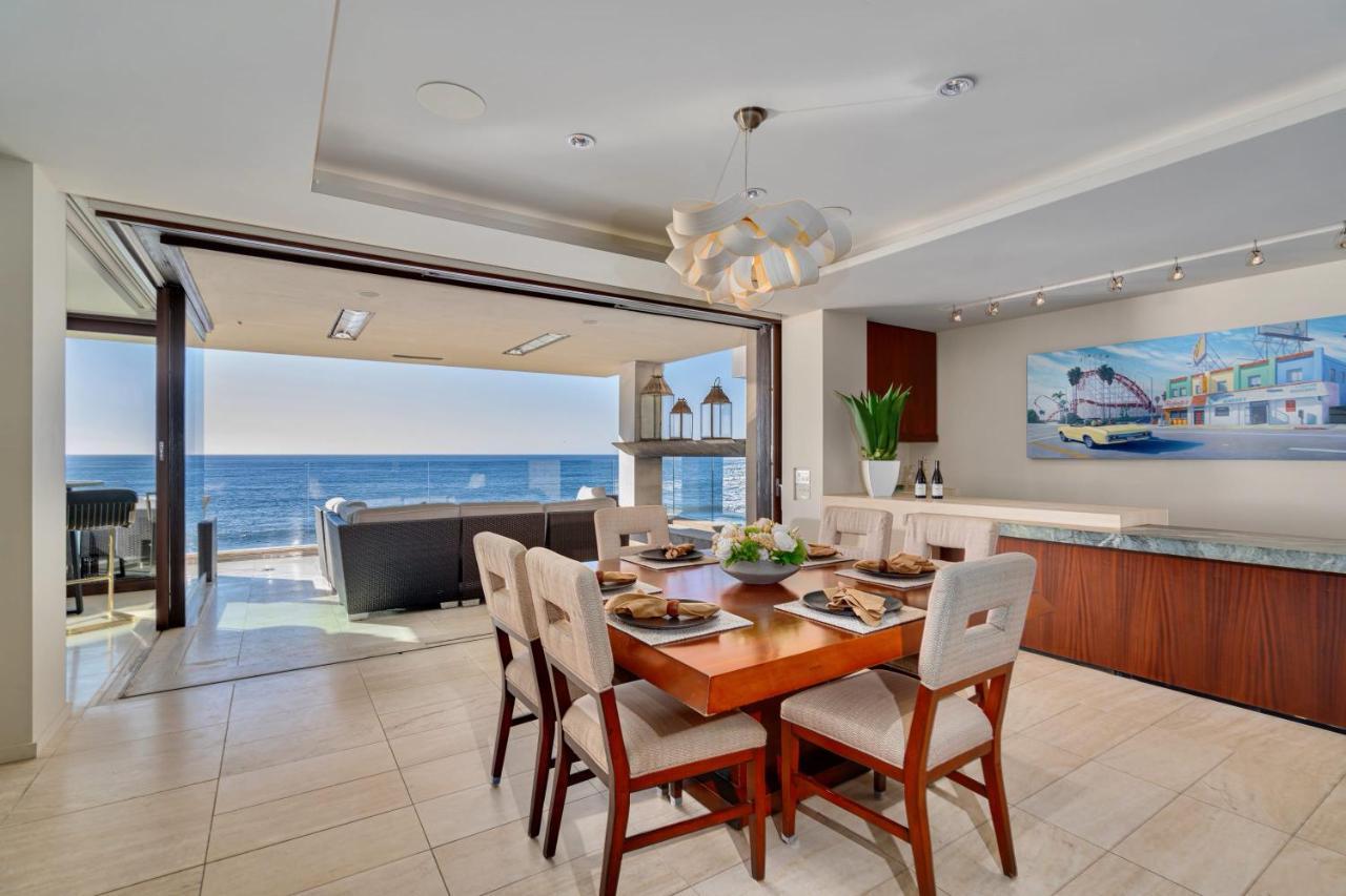 Luxury Beachfront With Hot Tub & Ocean Views *