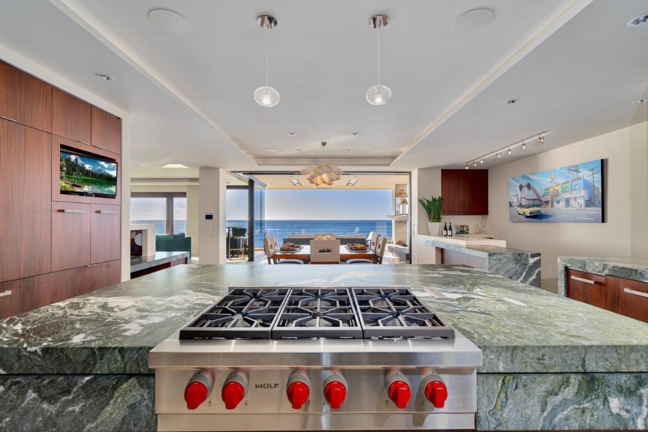 Luxury Beachfront With Hot Tub & Ocean Views San Diego