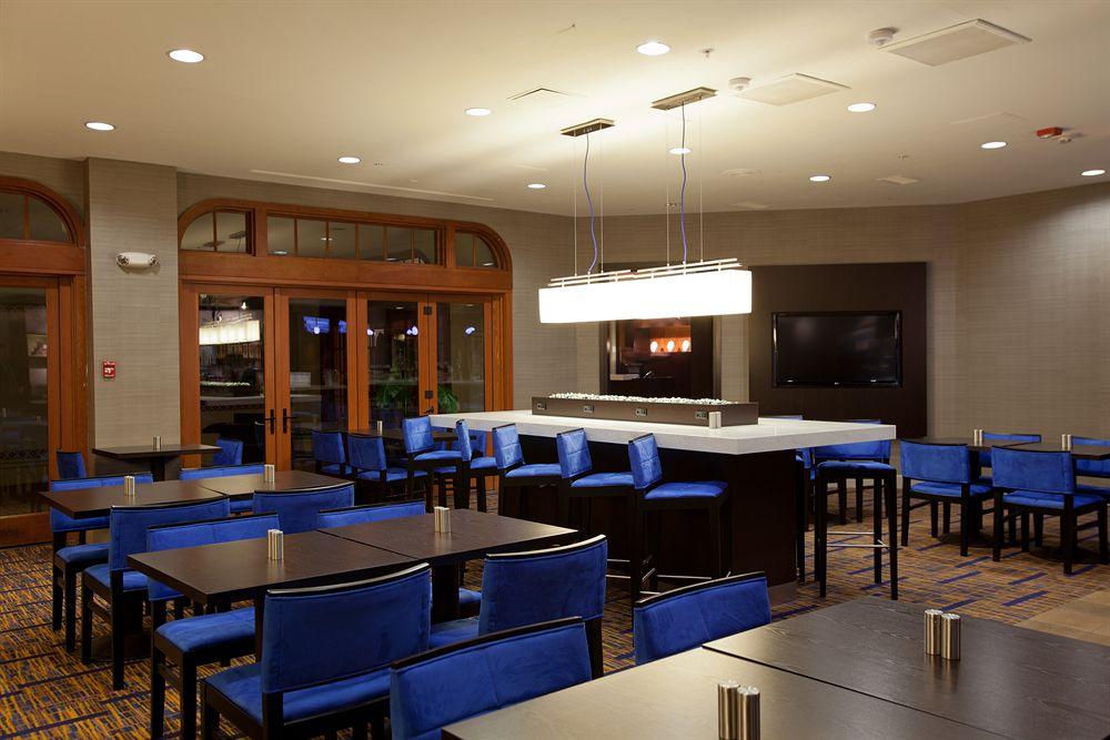 Courtyard Old Town Hotel 3*