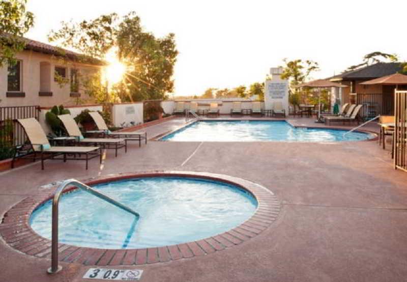 Fairfield & Old Town Hotel 3*
