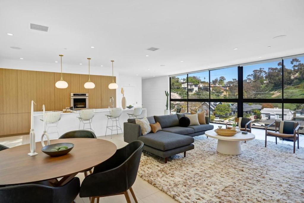 Experience Eco-luxury At Its Finest - Centrally Located Clea House In San Diego! Holiday home San Diego