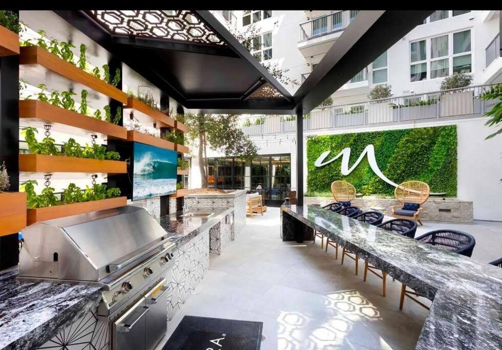 Lux With Rooftop Pool By Petco Park And Convention Center 41 San Diego