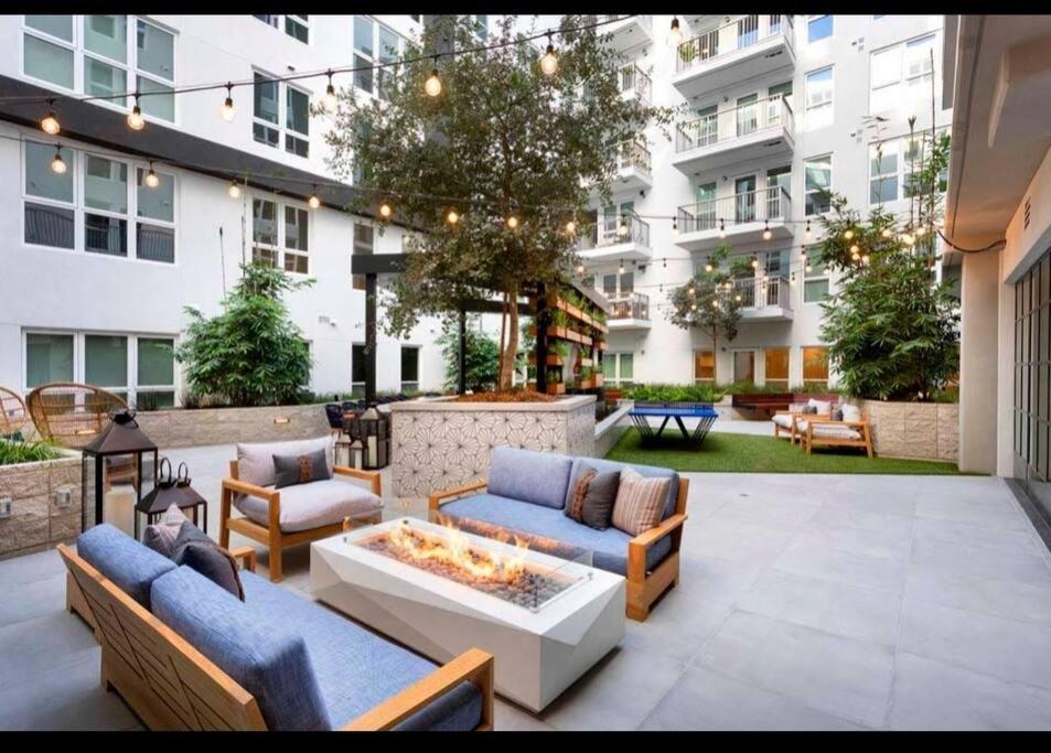 Lux With Rooftop Pool By Petco Park And Convention Center 41 Apartment *