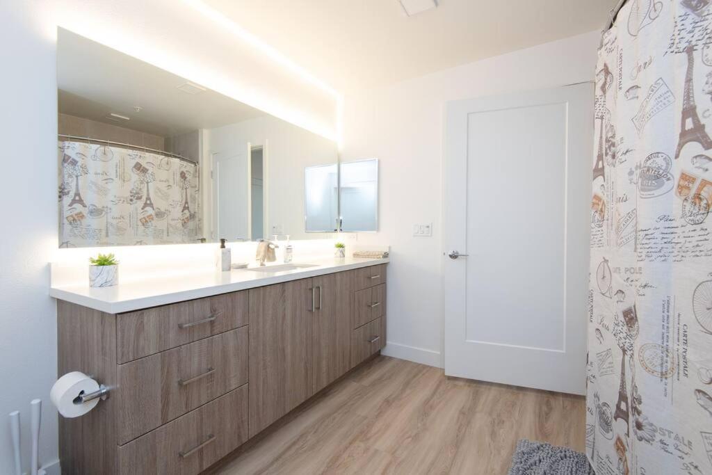 Lux With Rooftop Pool By Petco Park And Convention Center 41 Apartment San Diego