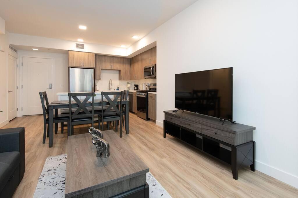 Lux With Rooftop Pool By Petco Park And Convention Center 41 Apartment