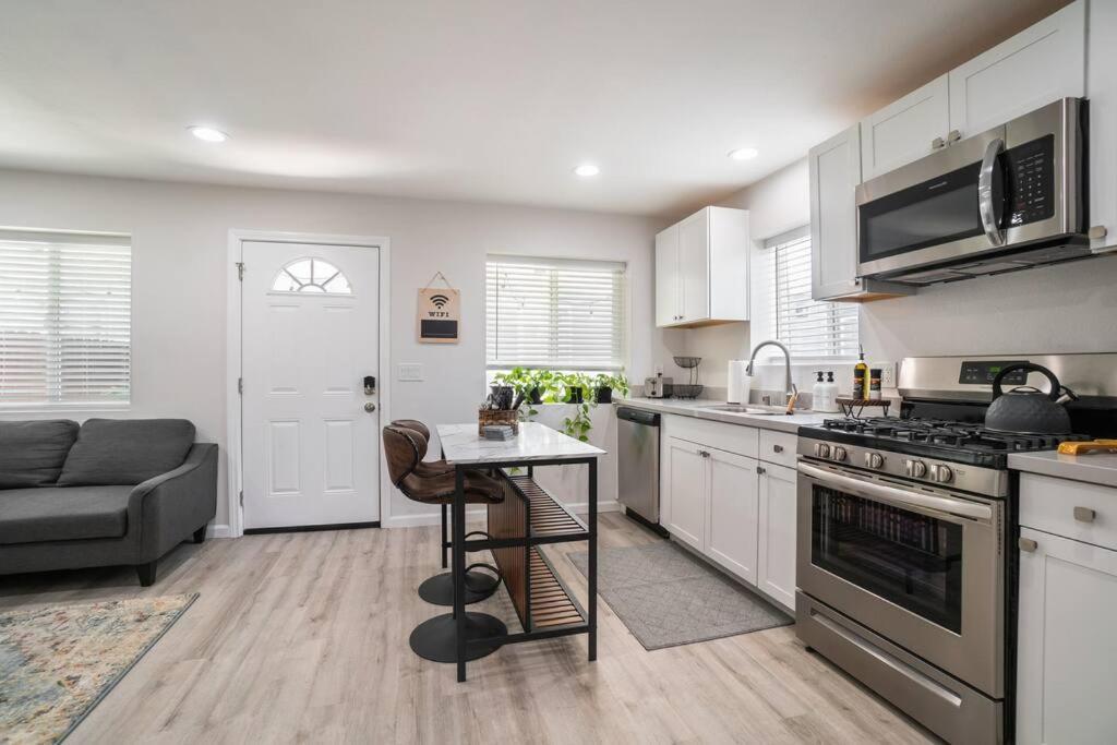 Urban Oasis: Escape Holiday home San Diego