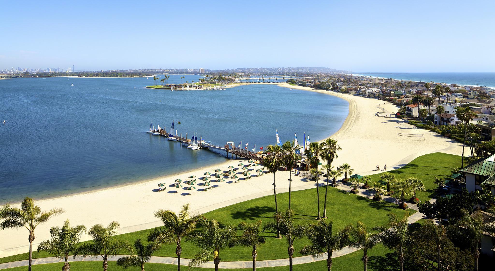 Hotel Catamaran And