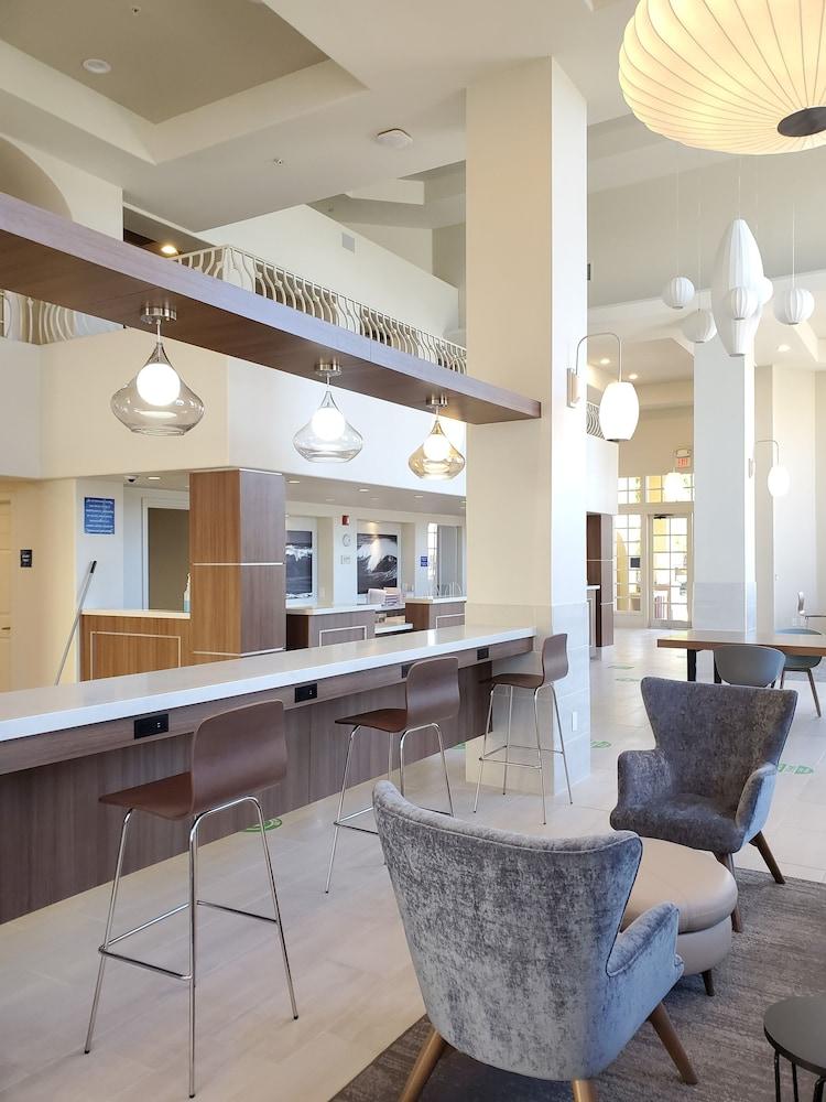 Wyndham Garden Hotel