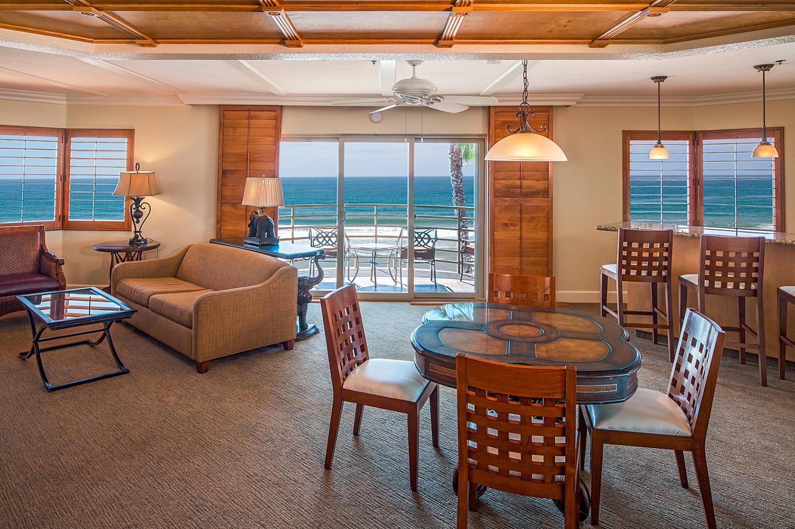 Pacific Terrace Hotel 4*