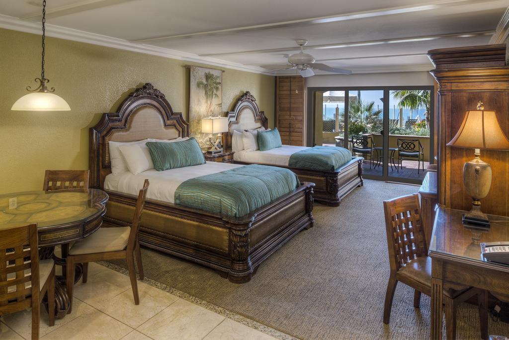 Pacific Terrace Hotel