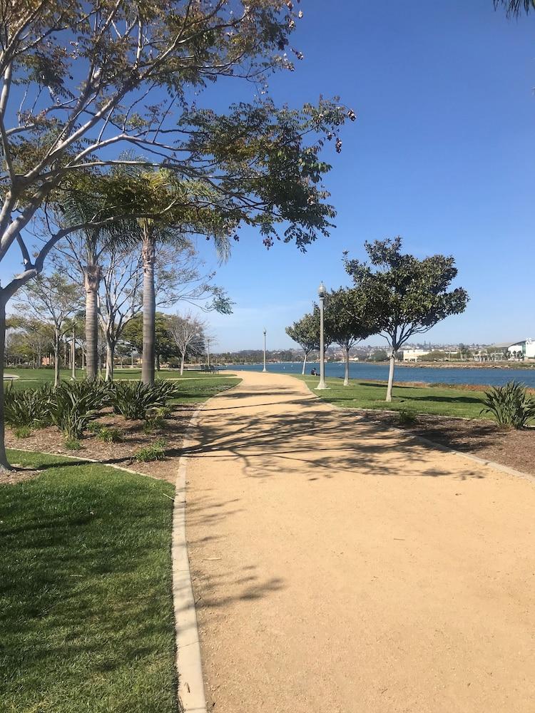 Hotel Homewood By Hilton Airport-liberty Station San Diego