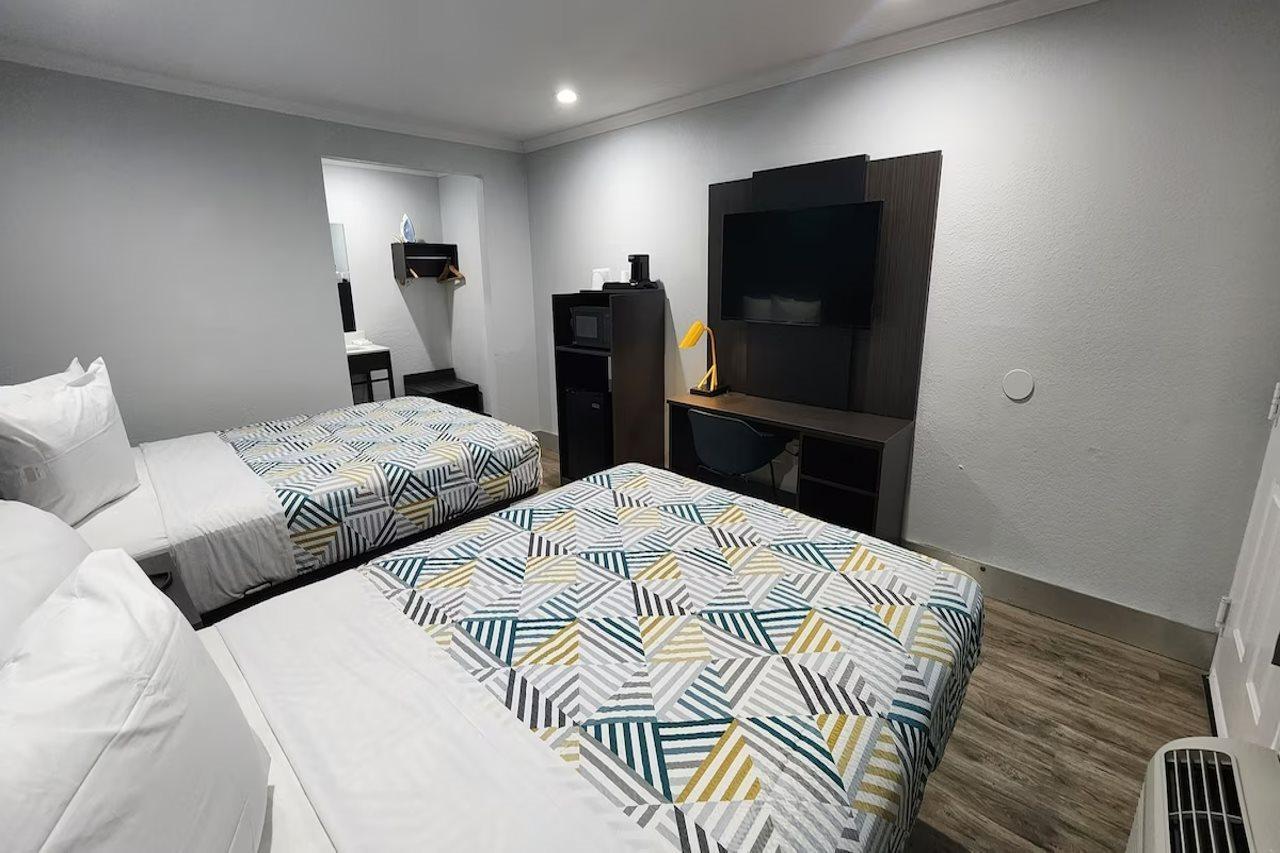 6 San Ysidro Ca South Bay 3*