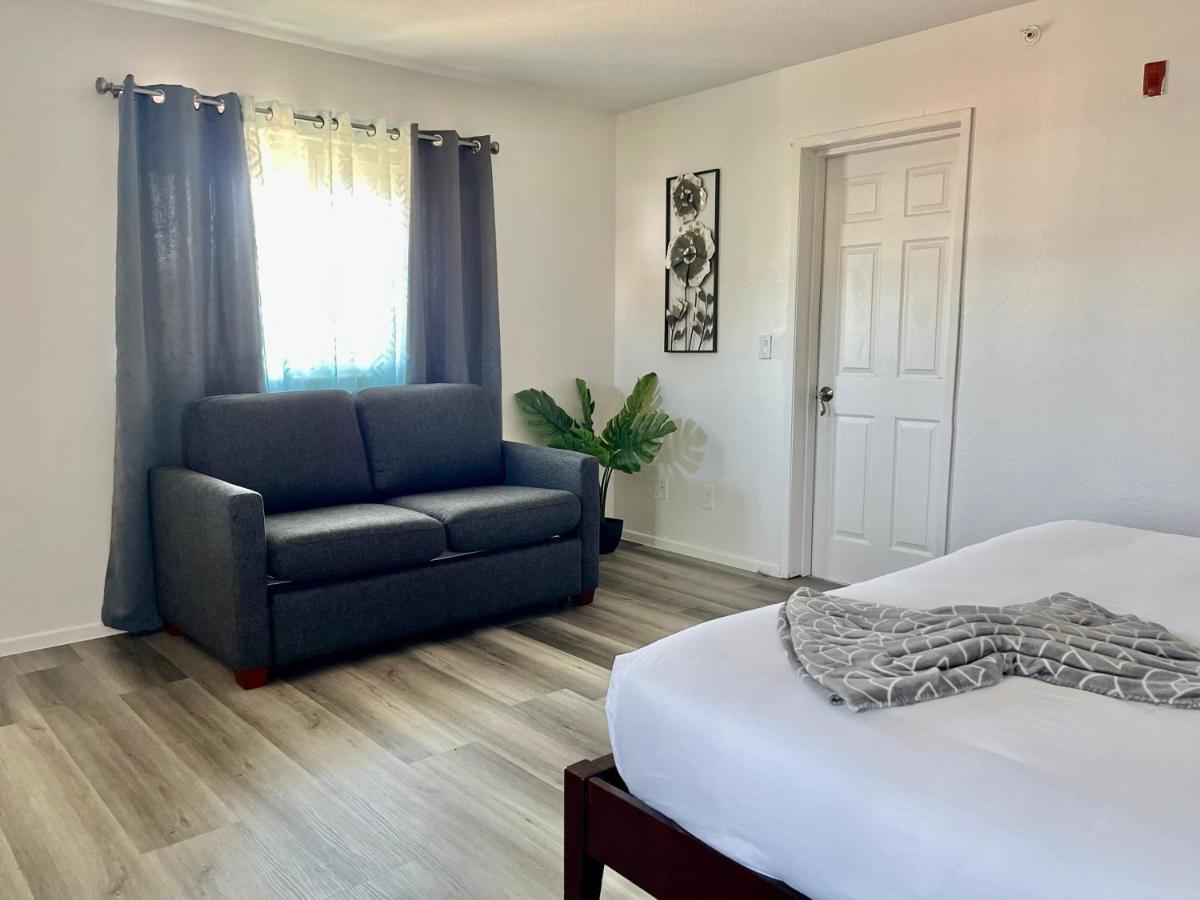 201 Urban Retreat Just Steps From Little Italy Apartment