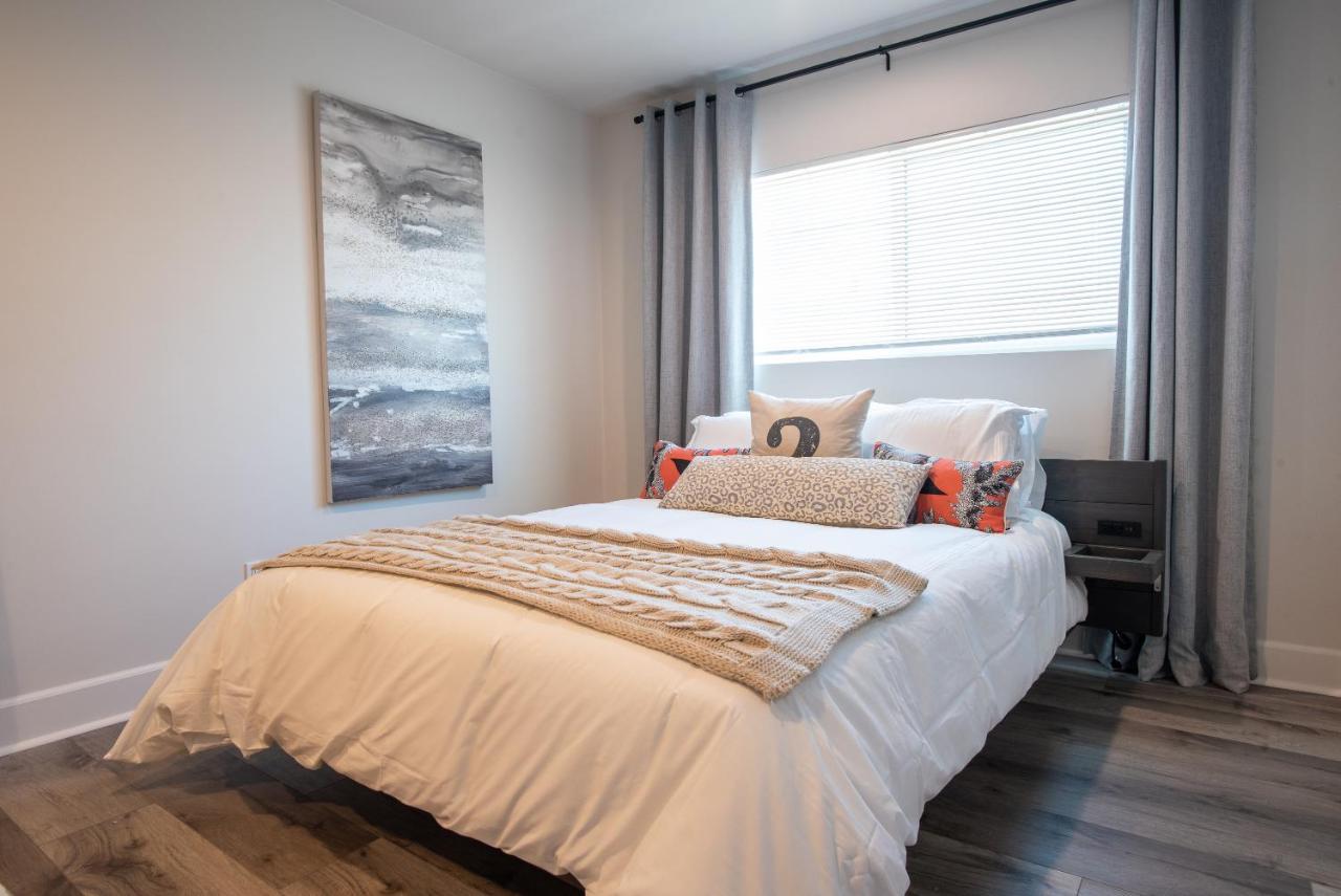 Apartment 5079 Lotus Street *
