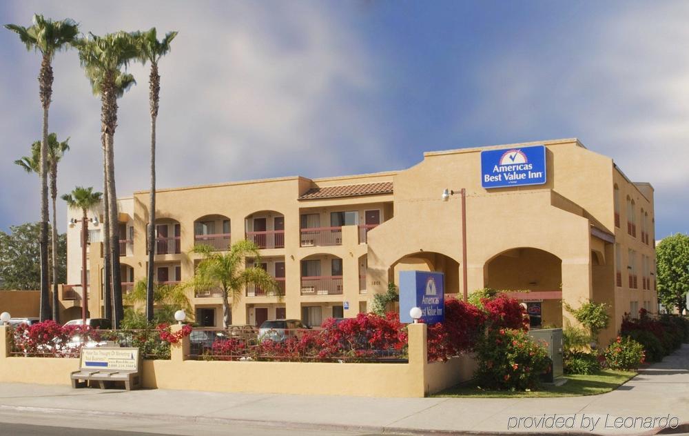 Travelodge By Wyndham Downtown Convention Center Hotel
