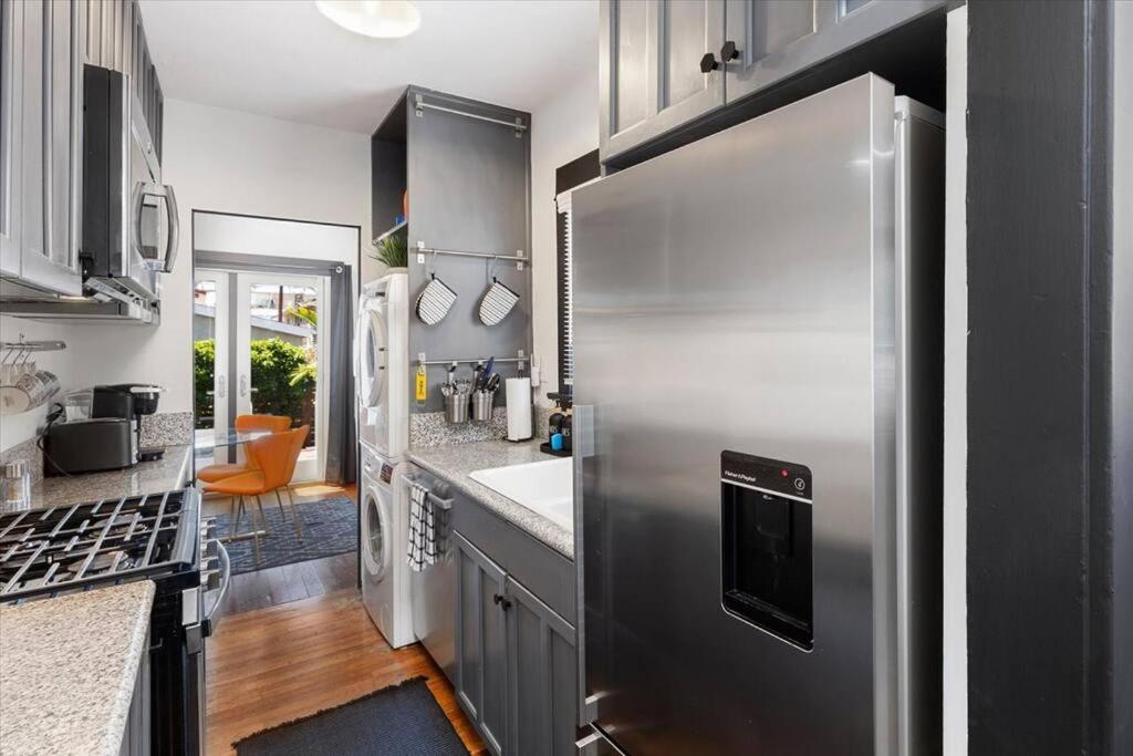 Craftsman Bungalow- University Heights 2br * San Diego