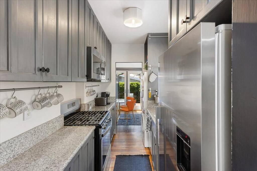 Craftsman Bungalow- University Heights 2br Holiday home San Diego