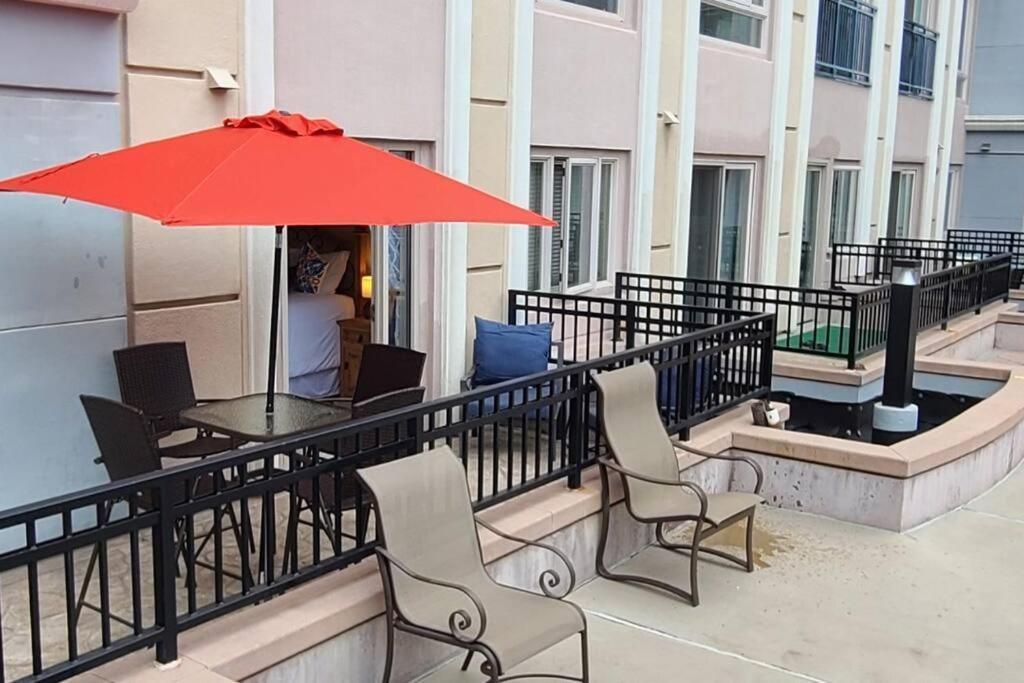 28 Night Minimum In The Gaslamp Quarter By Petco Park, Pool, Jacuzzi, Dogs Ok Apartment