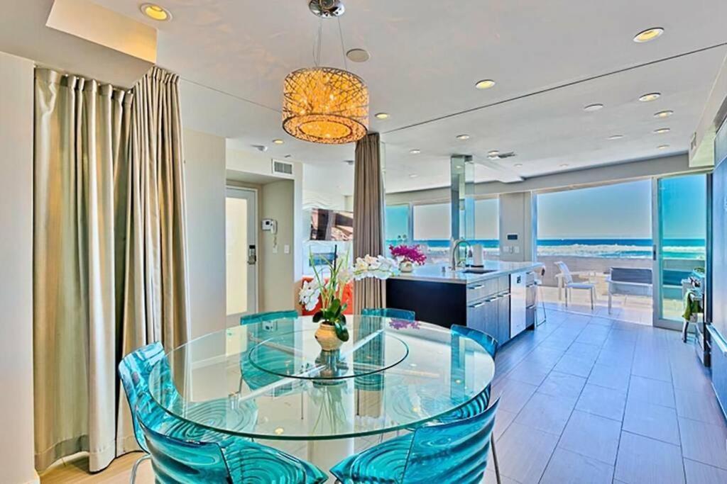 Holiday home Crown Jewel In Mission At Ocean Front Walk *
