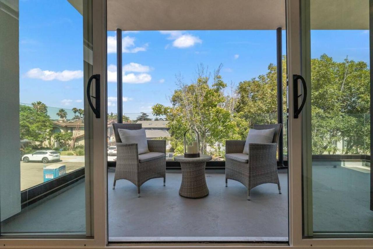 Modern, Spacious, W Rooftop View Holiday home *