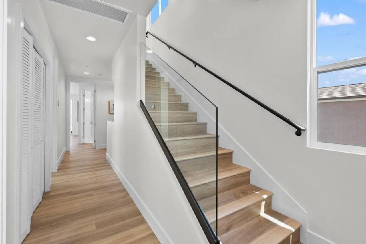 Modern, Spacious, W Rooftop View Holiday home San Diego