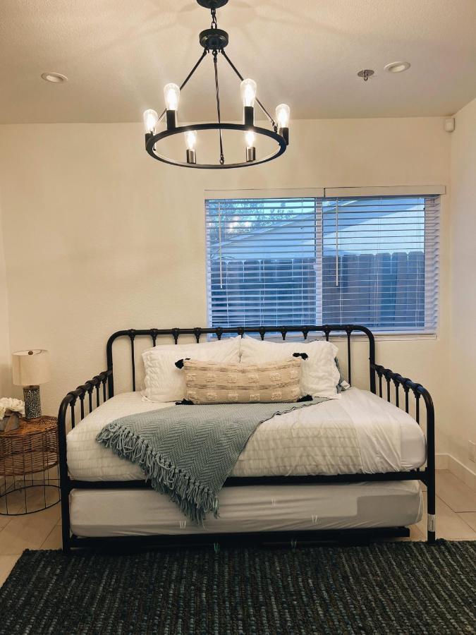 Holiday home Coastal-inspired Near Beach & Village *