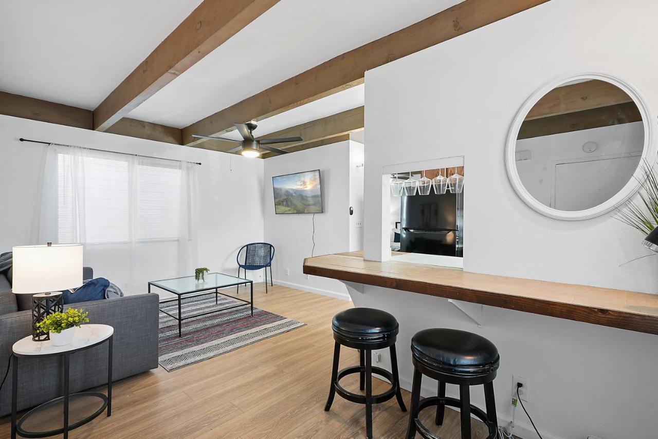 Apartment Mission Bay - Steps To Sand, Dining, Ac, Parking & Shops!